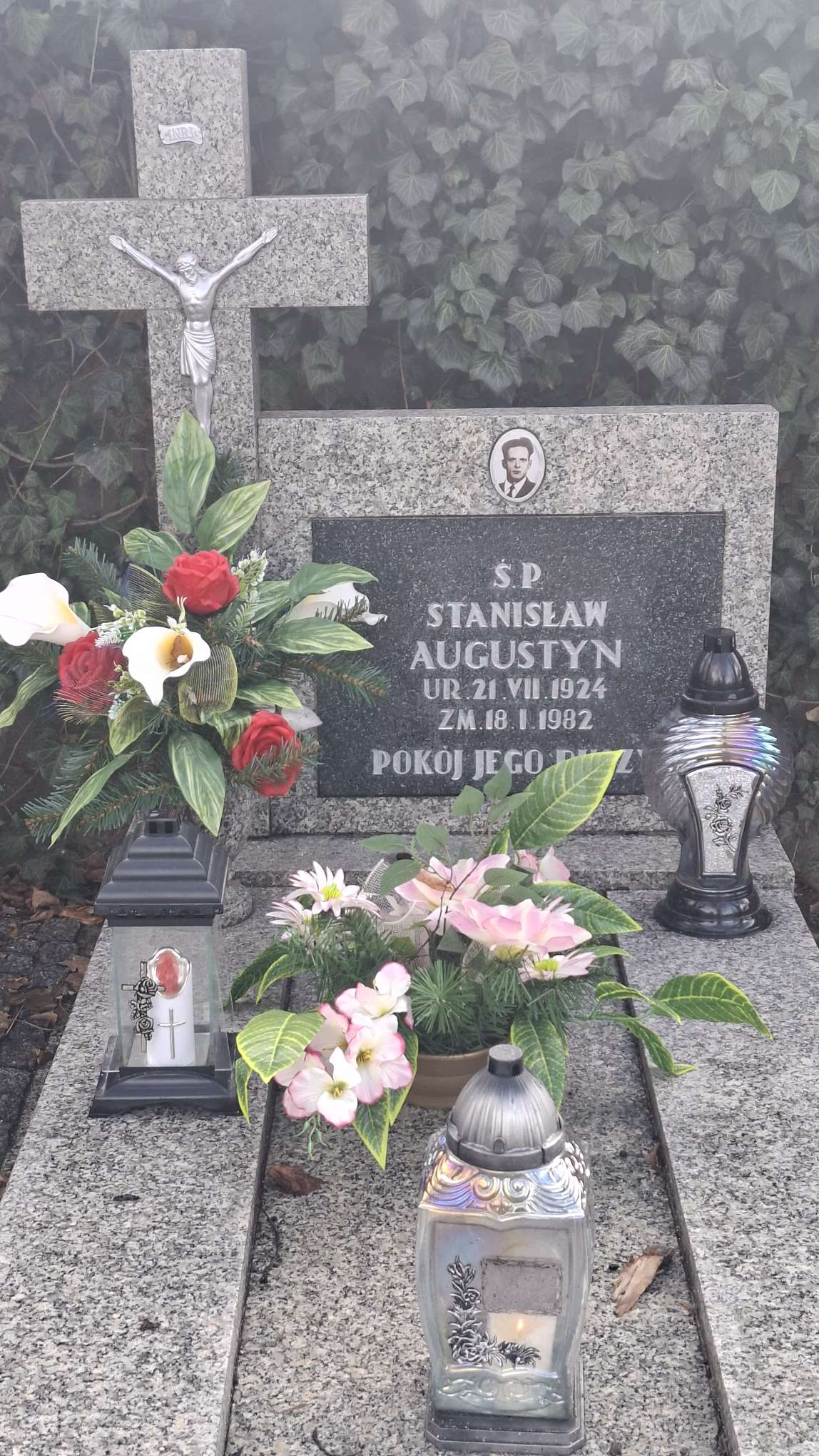 Grób Stanisław Augustyn