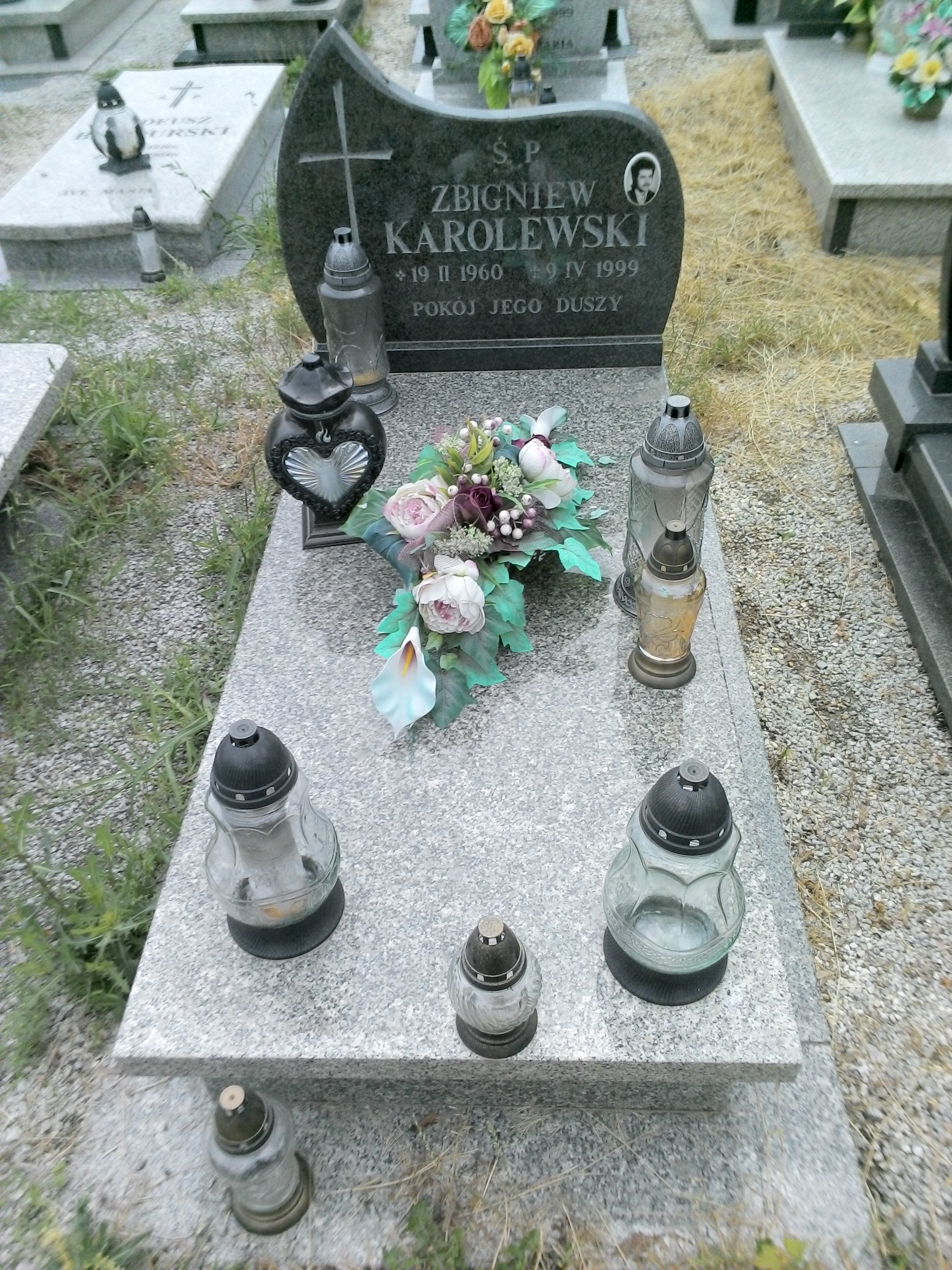 Grób Zbigniew Karolewski