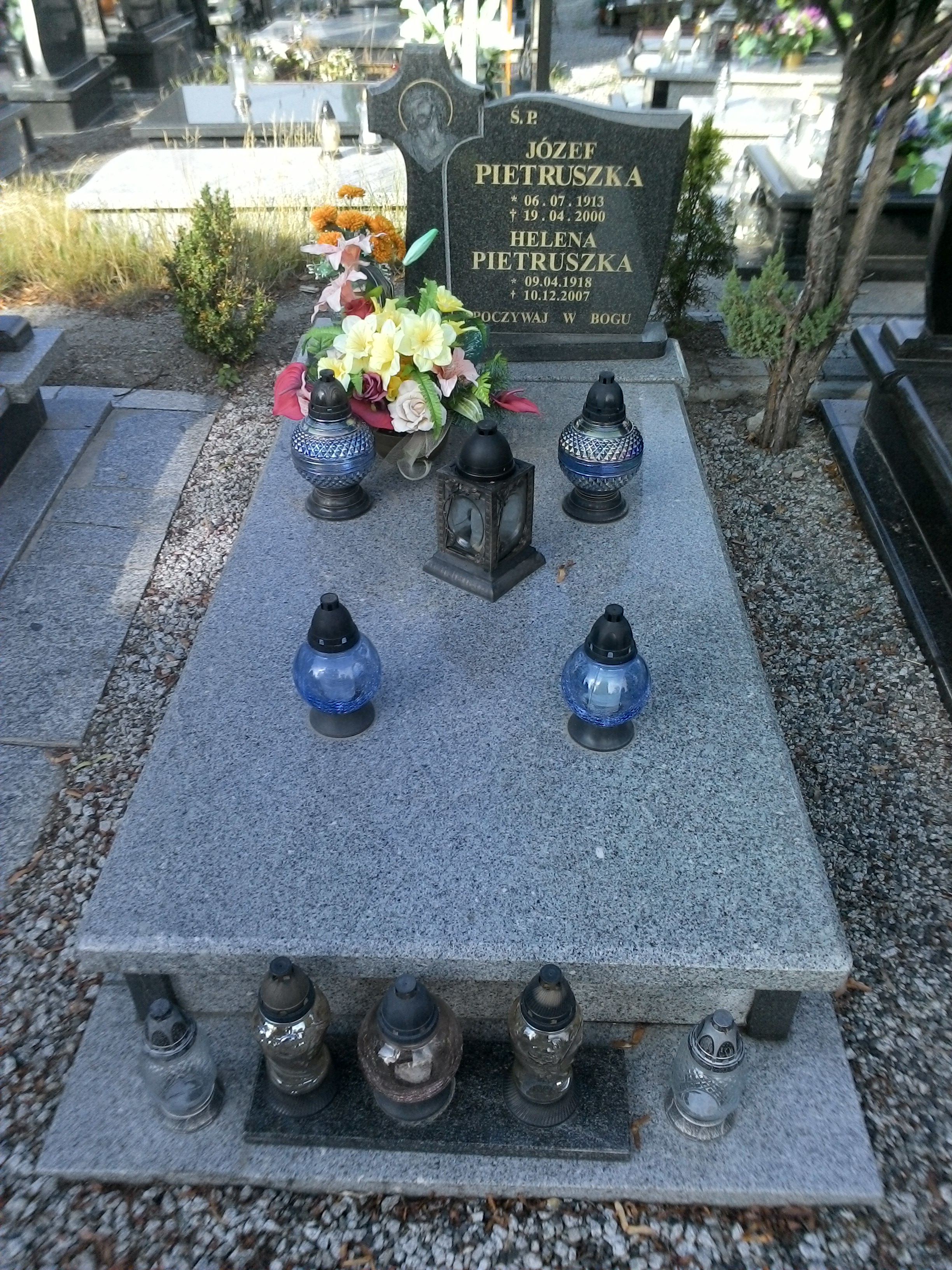 Grób Helena Pietruszka