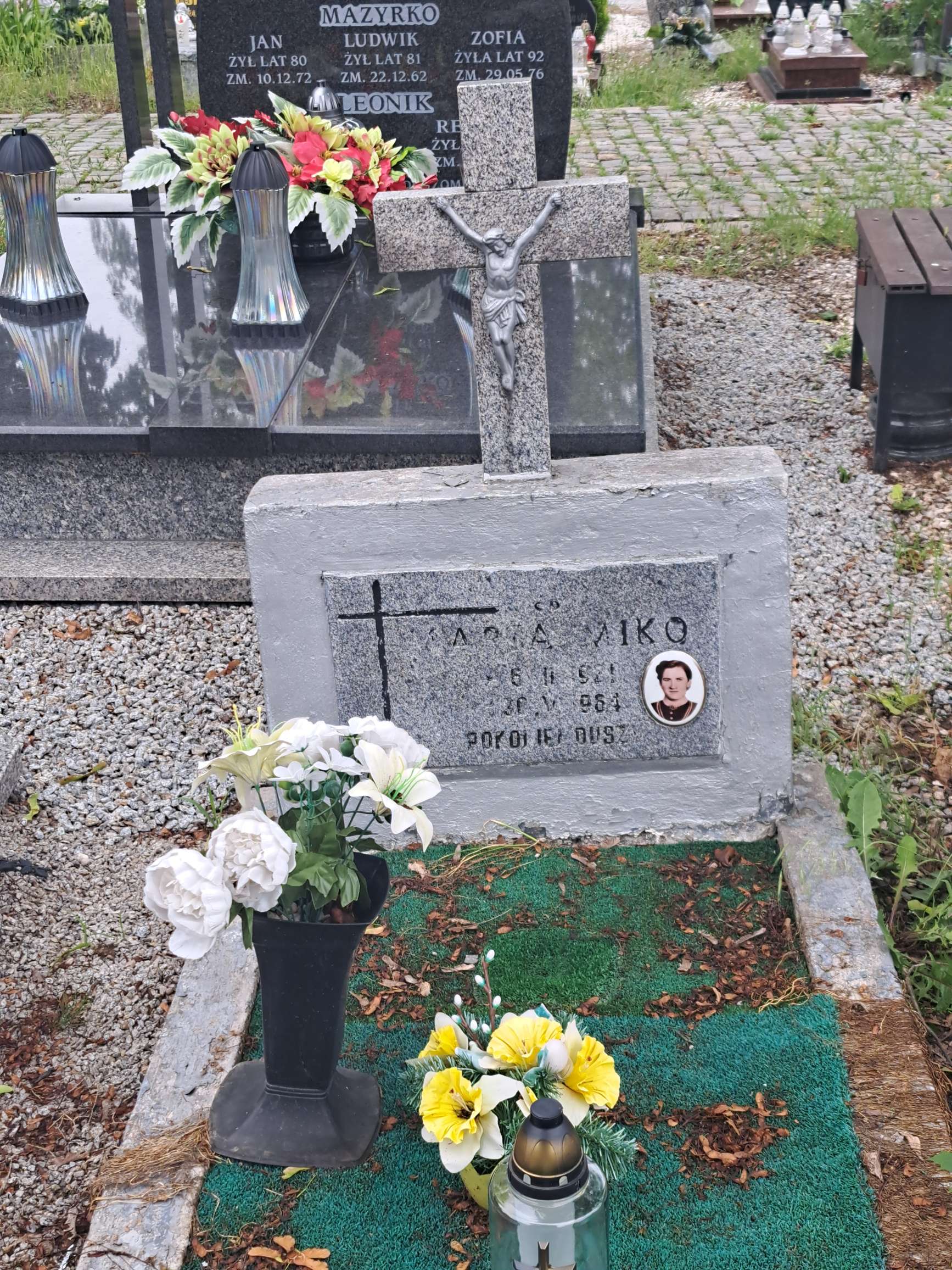 Grób Marianna Miko