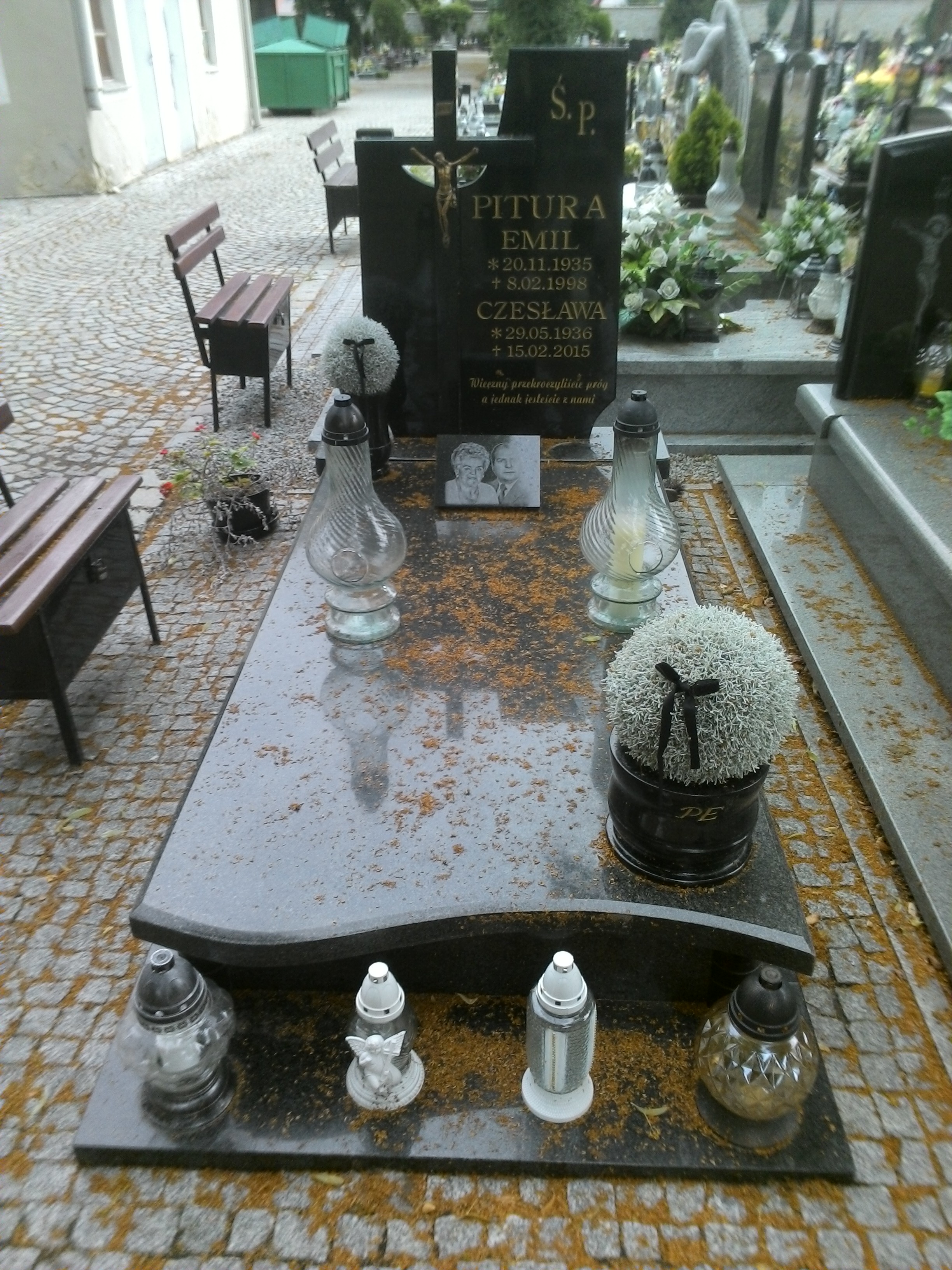 Grób Emil Pitura
